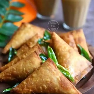 Bezawada Railway (Onion) Samosa (5)